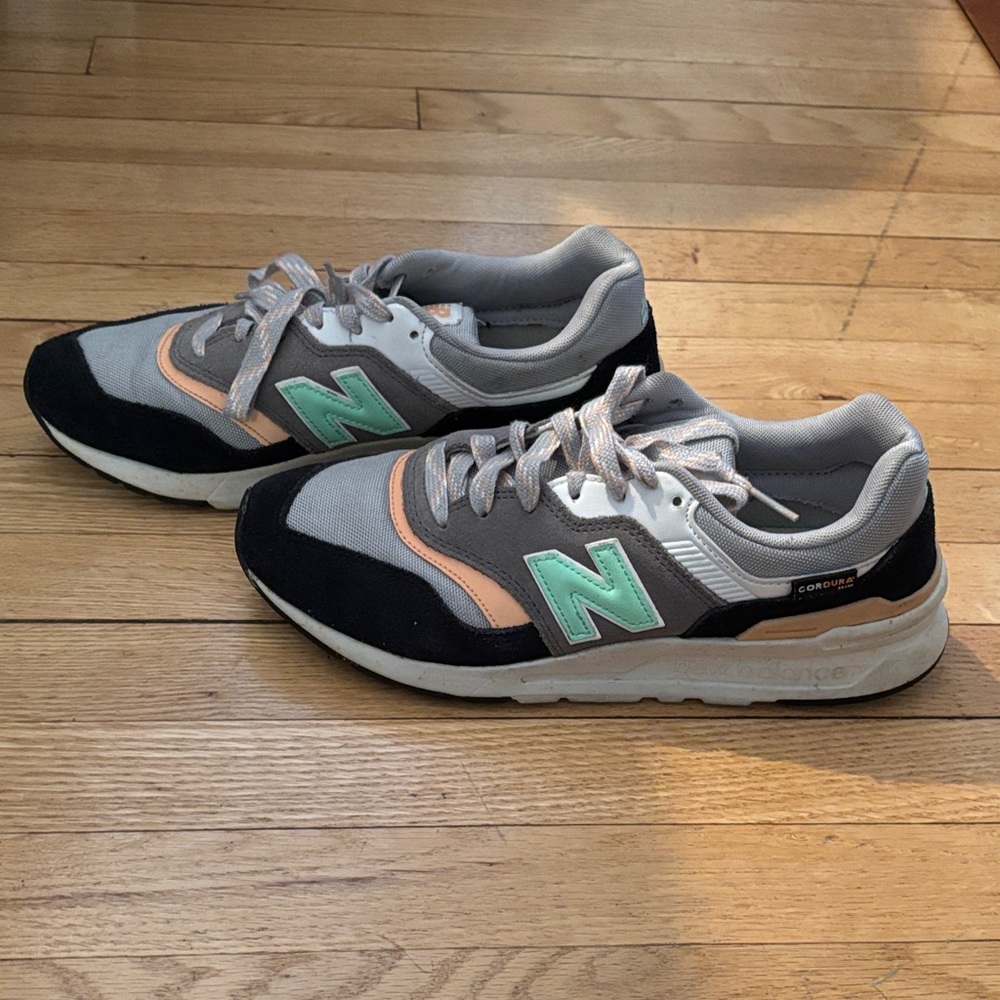 New Balance Men's Sneakers in Gray, Black, and Mint
